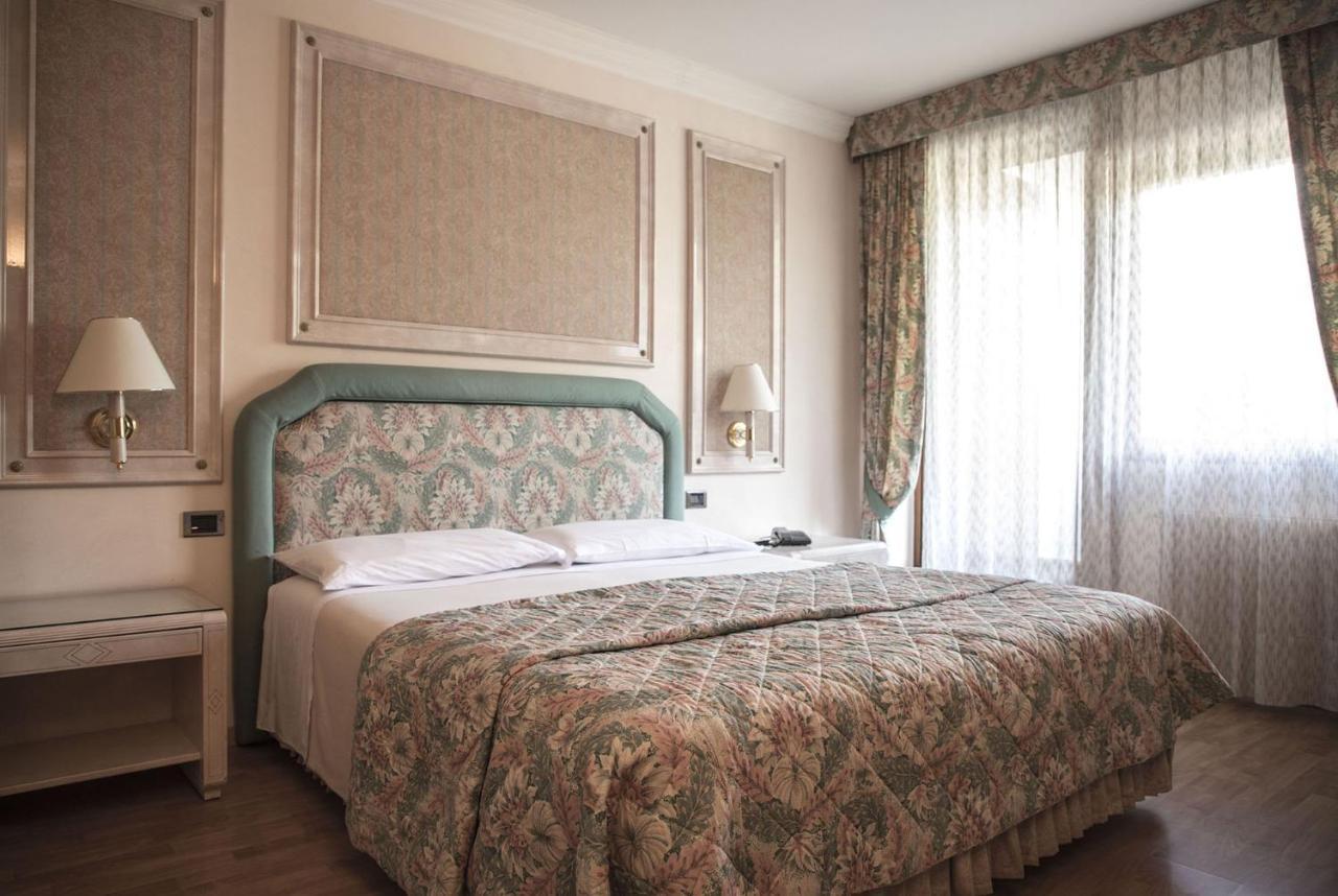 Comano Cattoni Holiday Ponte Arche Exterior photo