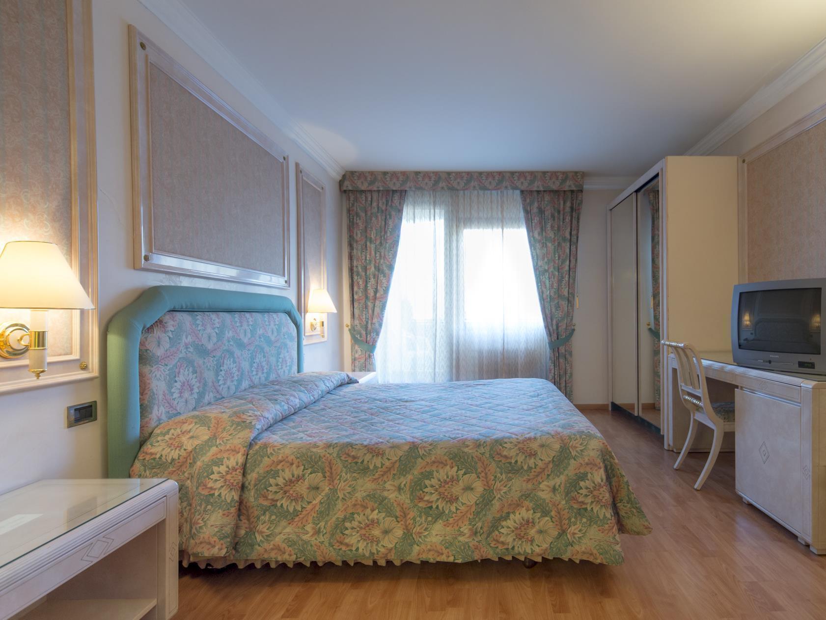 Comano Cattoni Holiday Ponte Arche Exterior photo